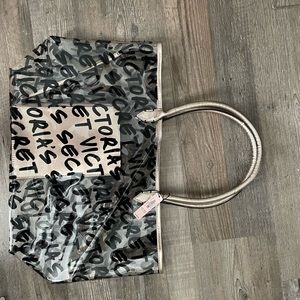Victorias Secret Tote & clutch NWT
